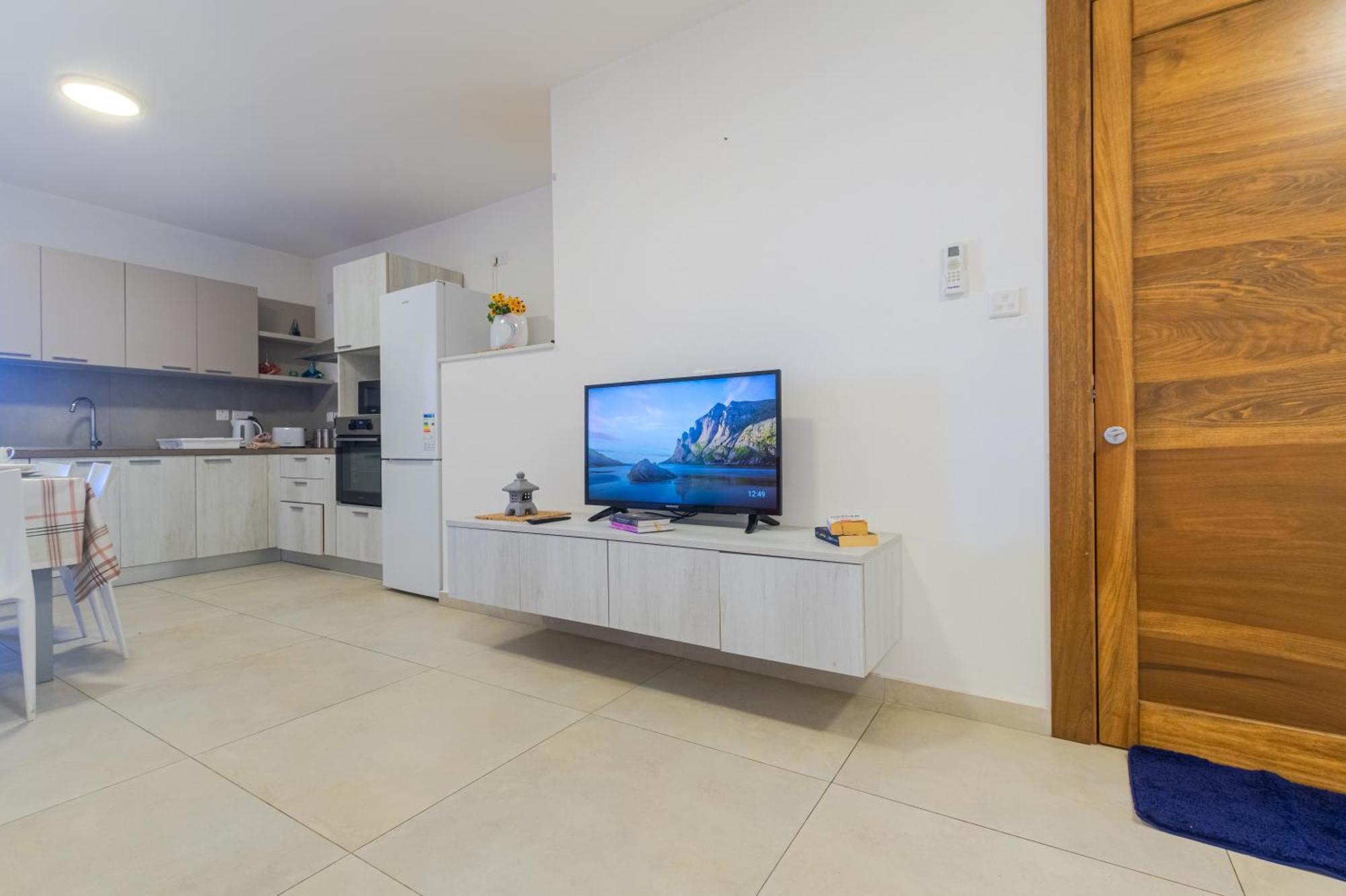 Spacious Brand New Apartment Hc Balcony 3 Bdr 2 Bth Bugibba Σεντ Πόλς Μπέι Εξωτερικό φωτογραφία