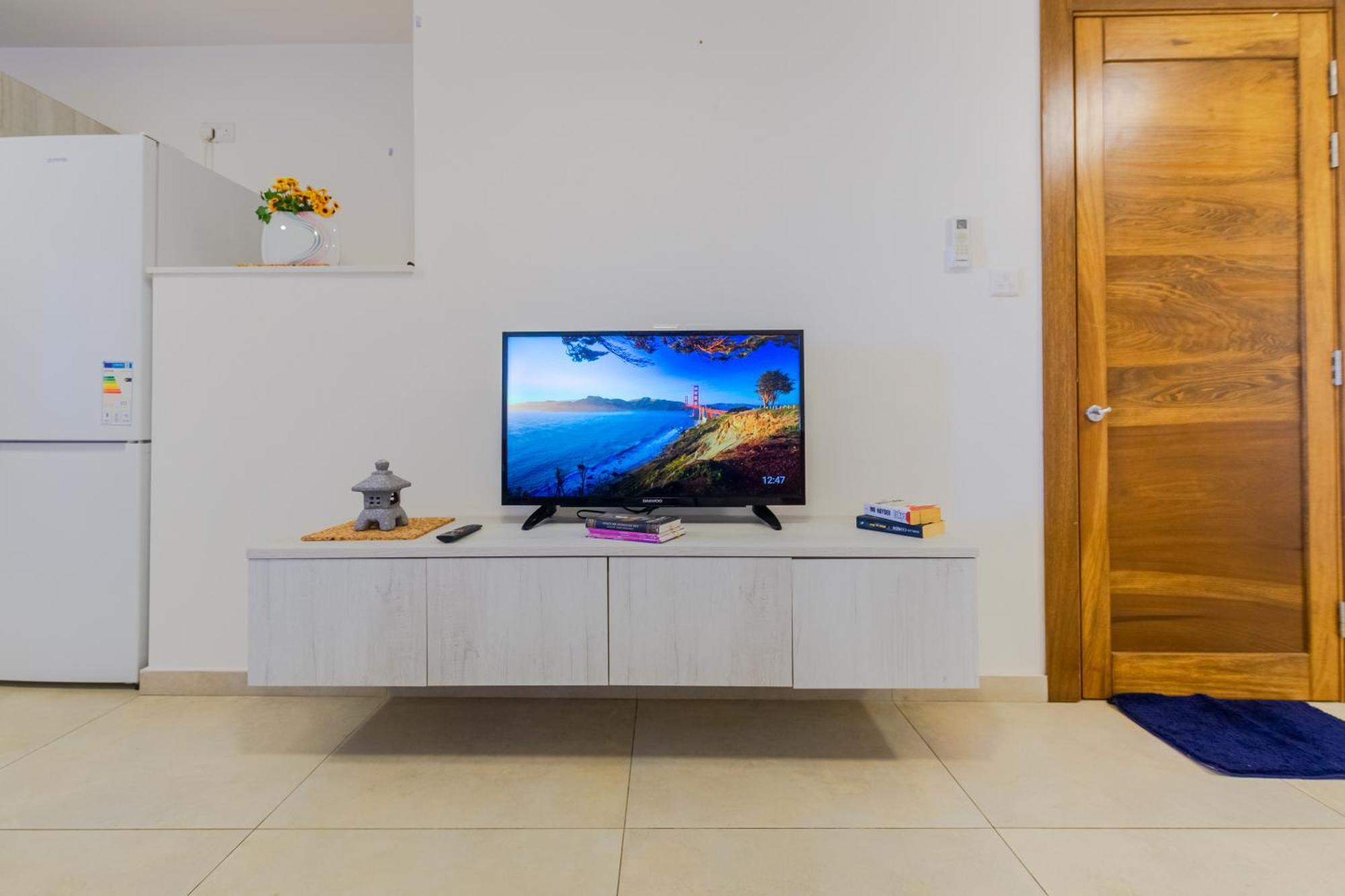 Spacious Brand New Apartment Hc Balcony 3 Bdr 2 Bth Bugibba Σεντ Πόλς Μπέι Εξωτερικό φωτογραφία