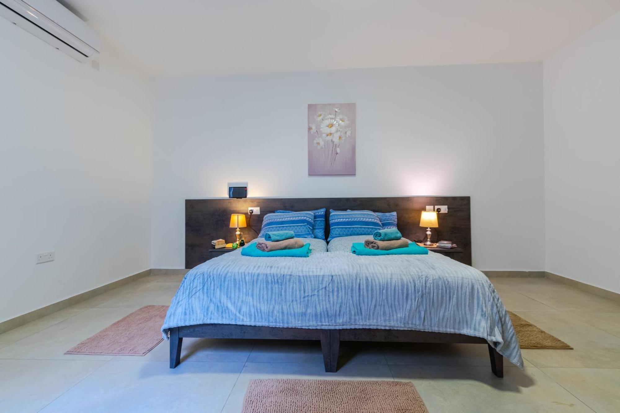 Spacious Brand New Apartment Hc Balcony 3 Bdr 2 Bth Bugibba Σεντ Πόλς Μπέι Εξωτερικό φωτογραφία