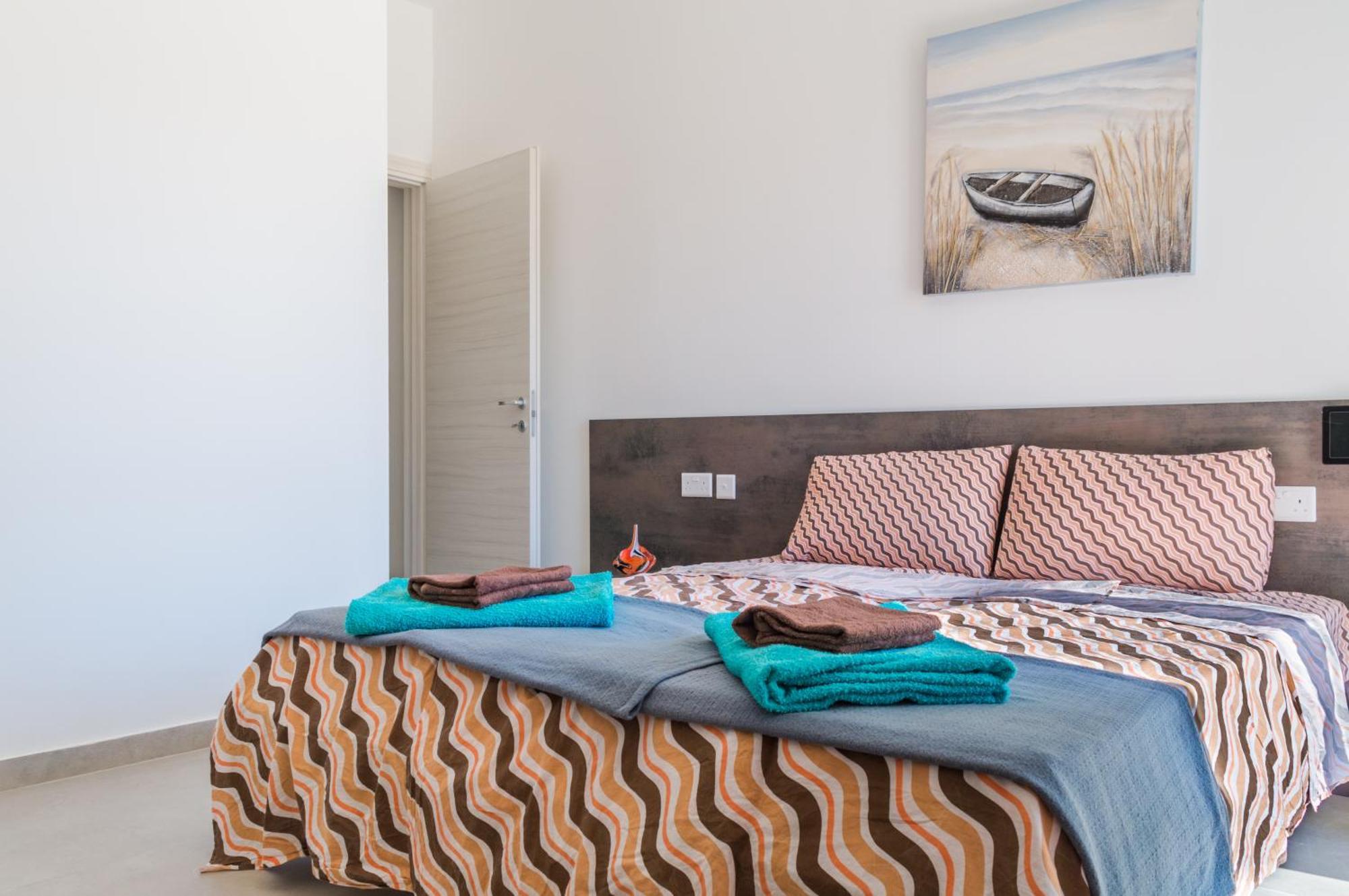 Spacious Brand New Apartment Hc Balcony 3 Bdr 2 Bth Bugibba Σεντ Πόλς Μπέι Εξωτερικό φωτογραφία