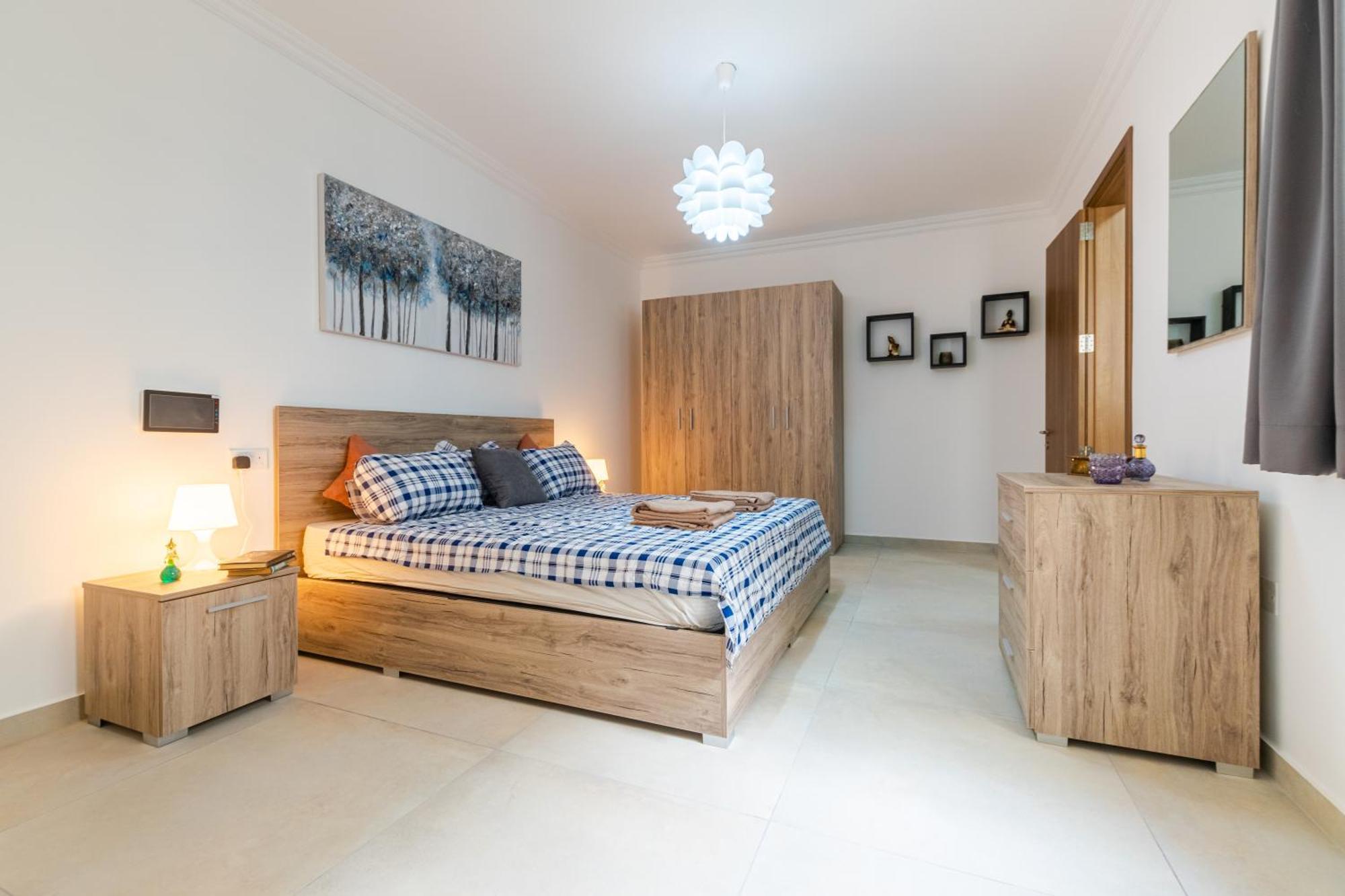 Spacious Brand New Apartment Hc Balcony 3 Bdr 2 Bth Bugibba Σεντ Πόλς Μπέι Εξωτερικό φωτογραφία